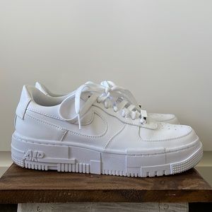 Women’s Air Force 1’s